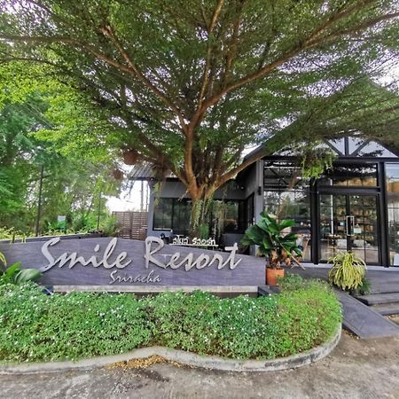 Smile Resort Sriracha Сирача Экстерьер фото