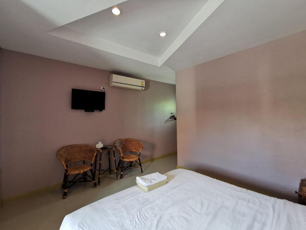 Smile Resort Sriracha Сирача Экстерьер фото